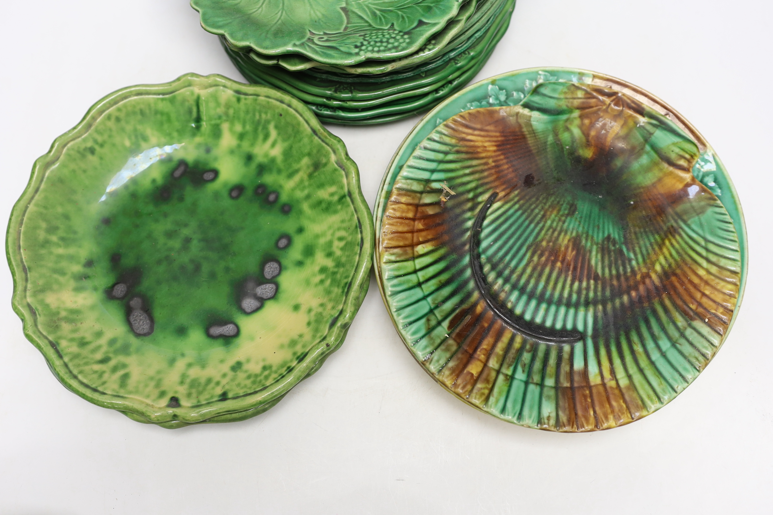 A group of 19th/20th century greenware and majolica plates and dishes (18)